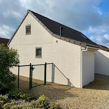 Cozy Fisherman's House With Garden, Cleaning Included Holiday home Koksijde